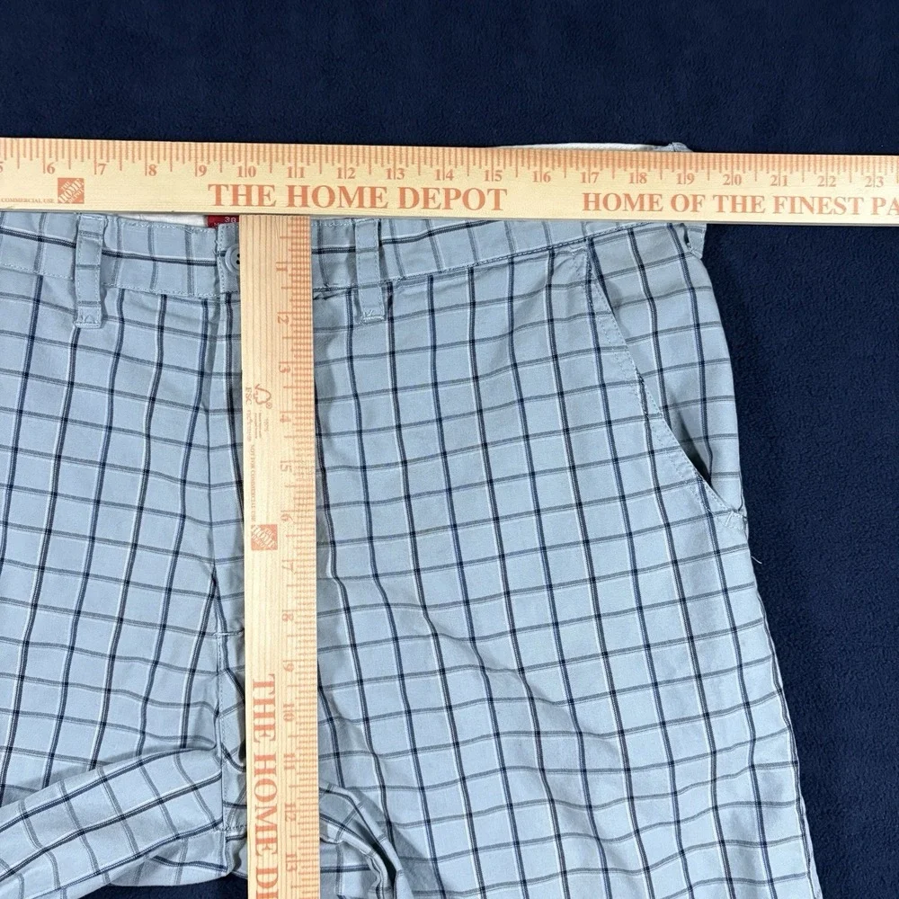 VTG Y2K Mossimo Plaid Men Shorts 38 Gray Blue Lion Crest Flat Front Chino Baggy